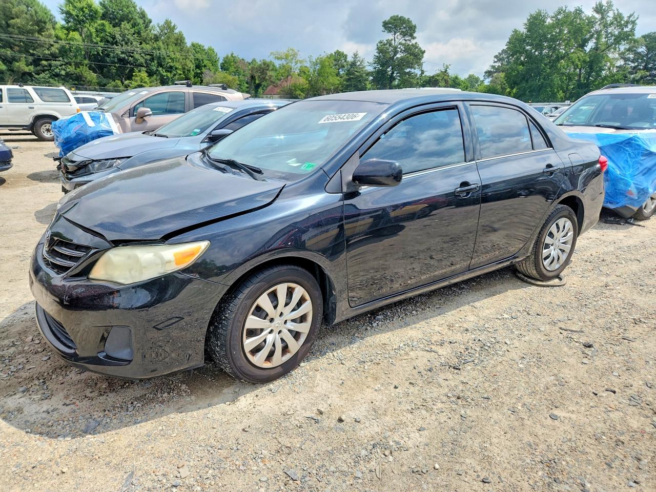 2013 Toyota Corolla LE, VIN 5YFBU4EEXDP141758 — Front end