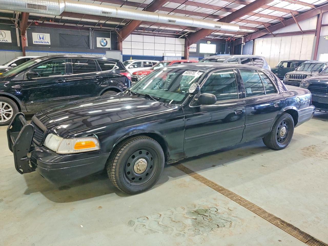 2011 Ford Police Interceptor, VIN 2FABP7BV9BX107600 — Minor dents and scratches