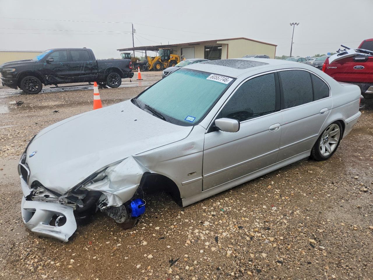 2002 BMW 5 Series 525i, VIN WBADT33422GF42090 — Перед