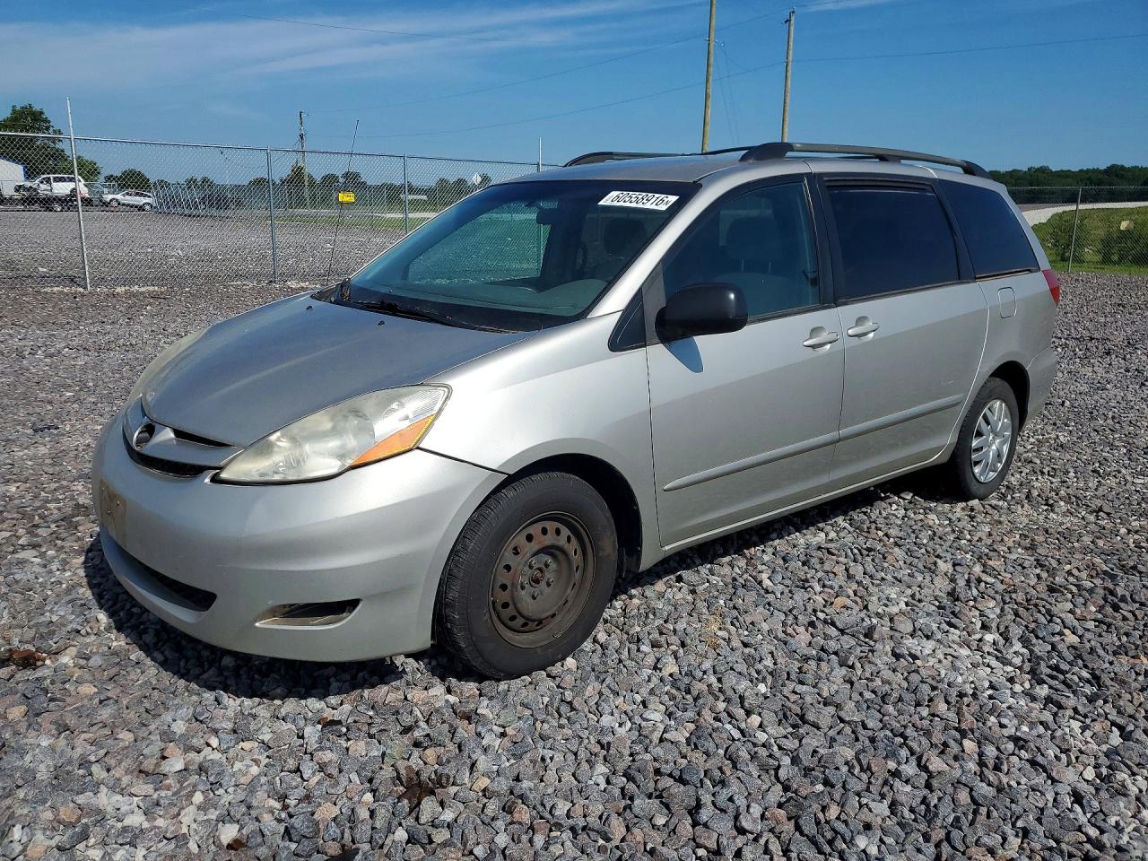 2007 Toyota Sienna LE, VIN 5TDZK23CX7S094754 — Rear end