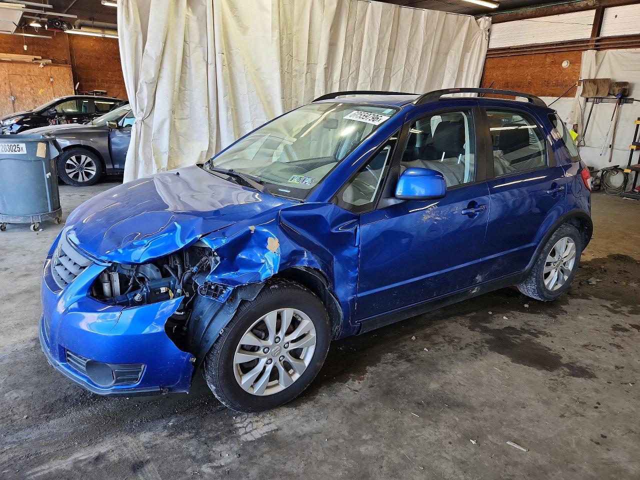 2013 Suzuki SX4 Crossover, VIN JS2YB5A3XD6102286 — Front end