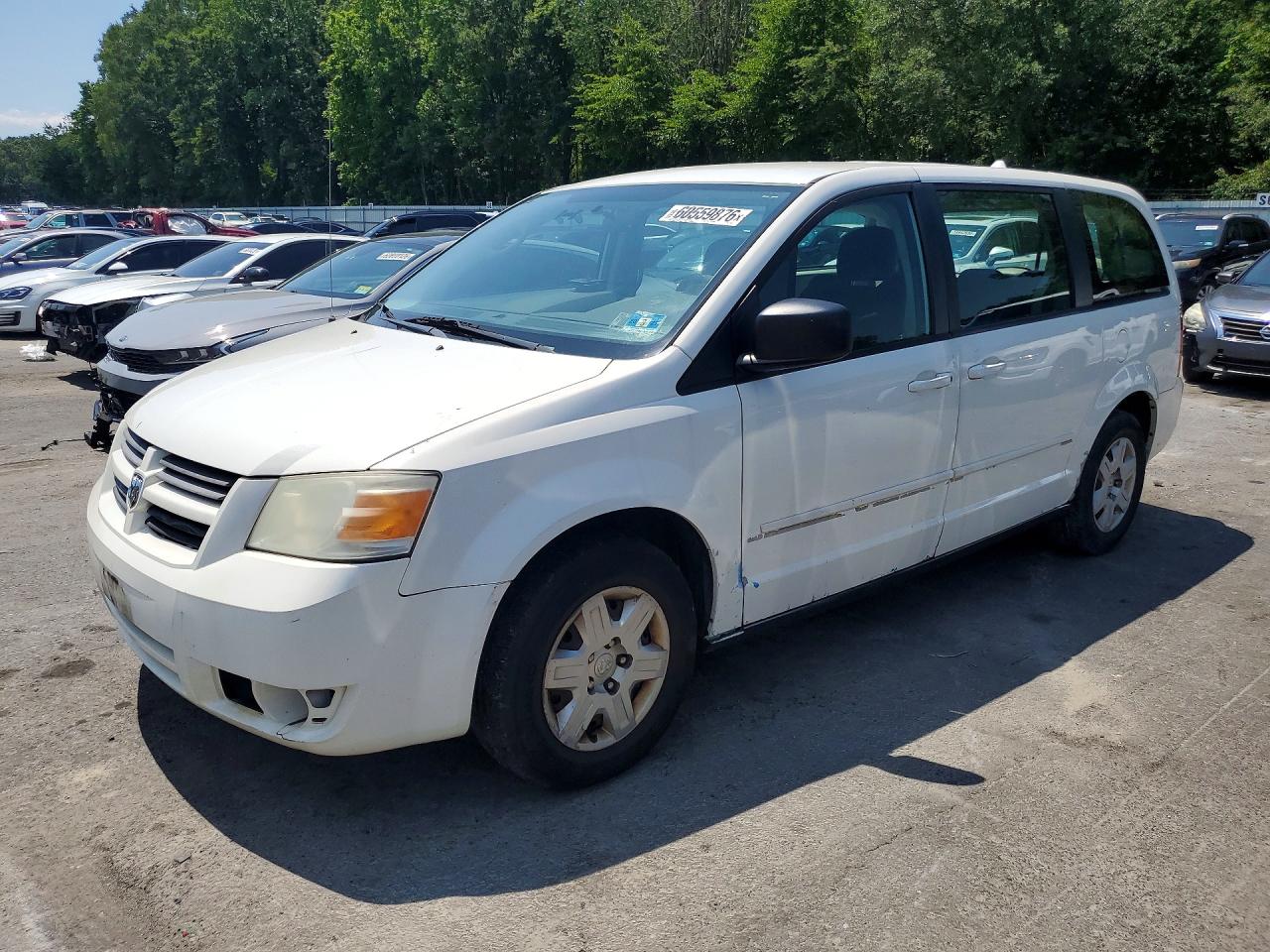 2010 Dodge Grand Caravan SE, VIN 2D4RN4DE8AR350072 — Мелкие вмятины и царапины