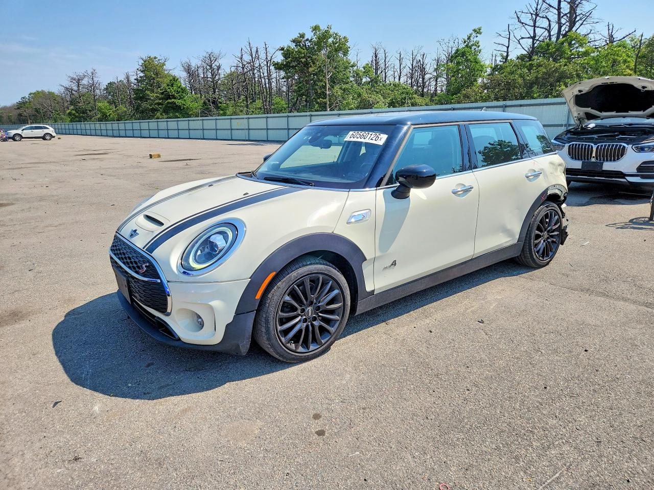 2021 MINI Clubman Cooper S, VIN WMWXJ1C07M2P02496 — Front end