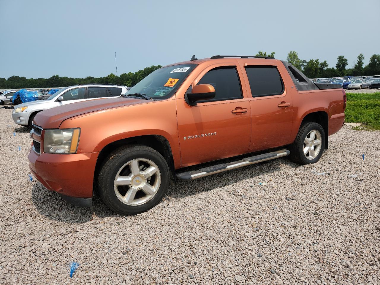 2007 Chevrolet Avalanche LTZ, VIN 3GNEK12387G111308 — Minor dents and scratches