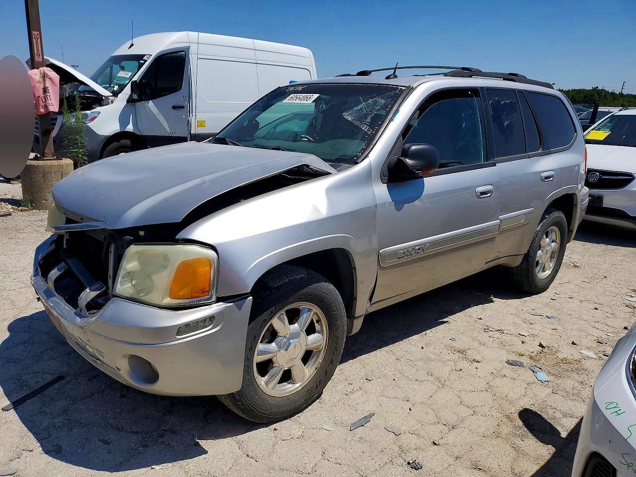 2004 GMC Envoy SLT, VIN 1GKDT13S142274821 — Front end