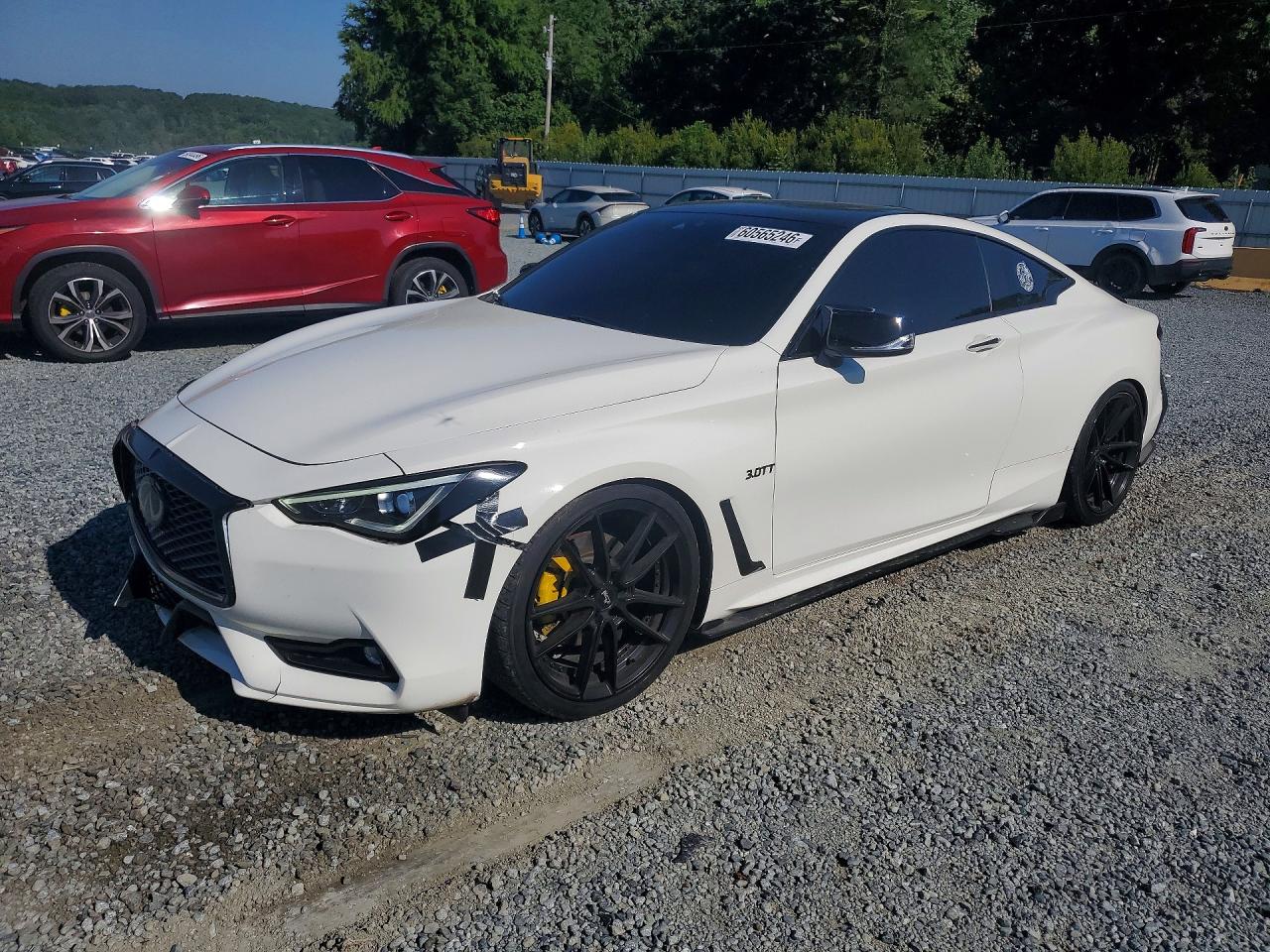 2019 Infiniti Q60 Luxe, VIN JN1EV7EL6KM290780 — Front end