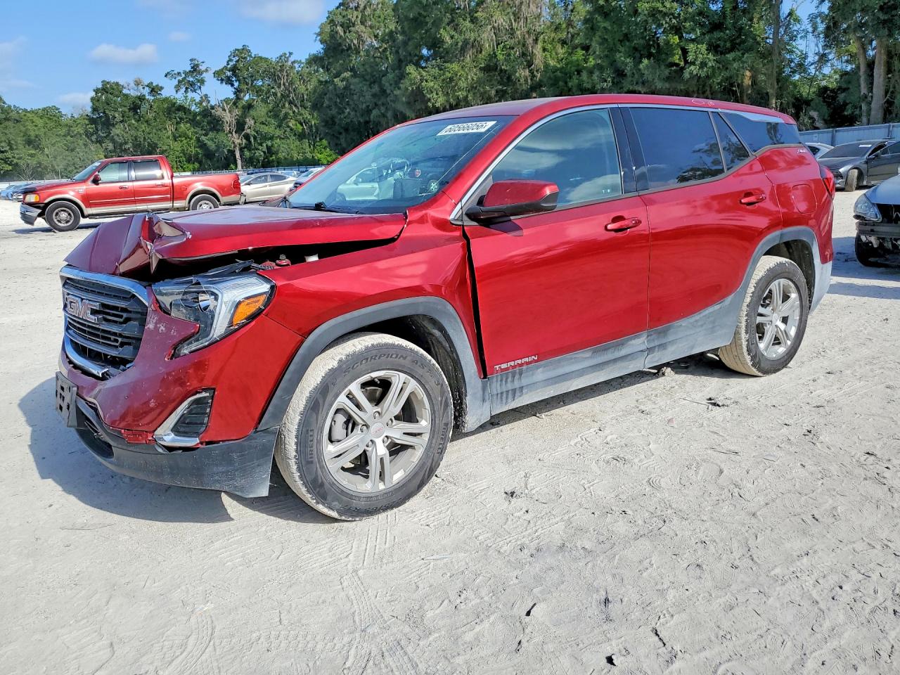 2020 GMC Terrain SLE, VIN 3GKALTEV3LL246974 — Front end