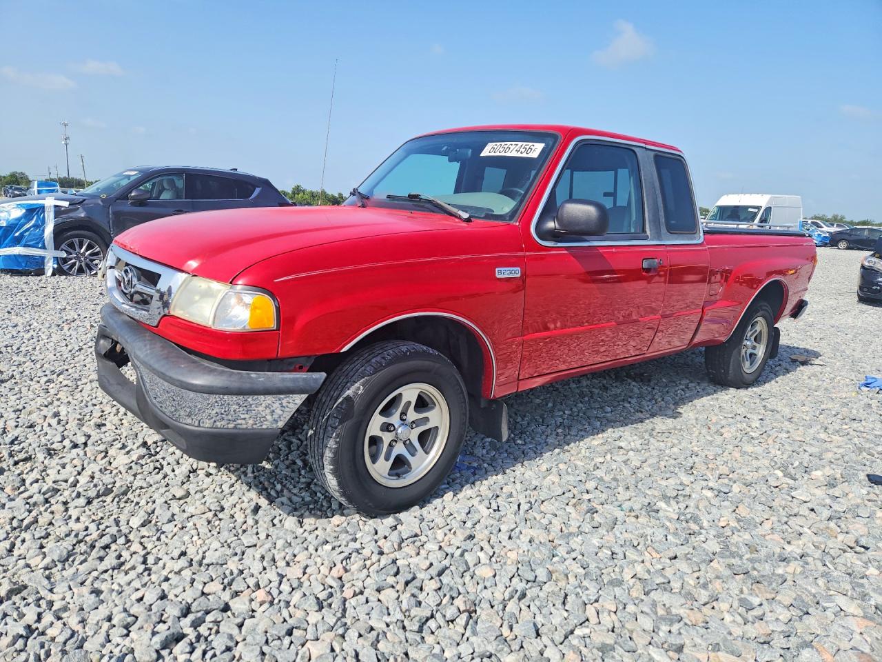 2002 Mazda B-Series SE, VIN 4F4YR16D02TM26563 — Front end