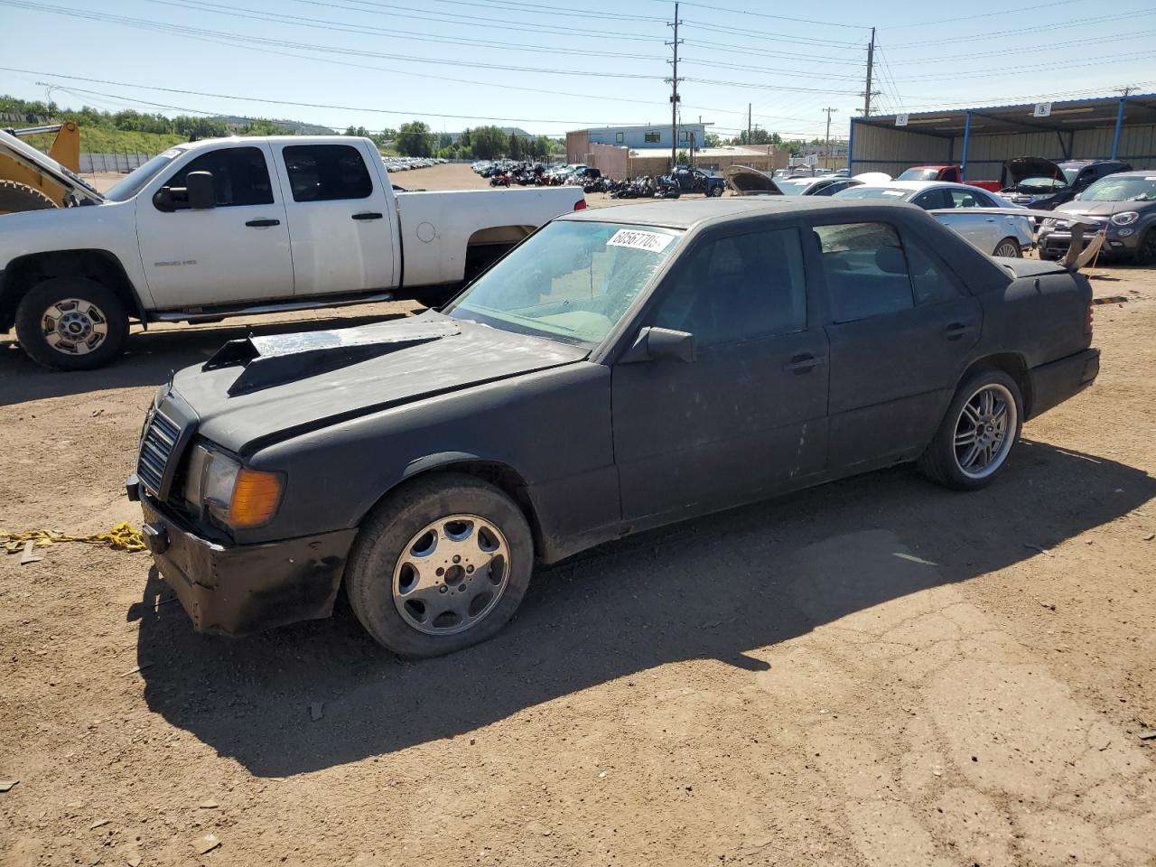 1993 Mercedes-Benz 400 E, VIN WDBEA34E9PB848952 — Front end