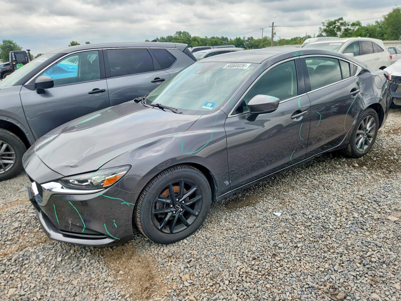 2020 Mazda 6 Sport, VIN JM1GL1UM2L1522801 — Перед