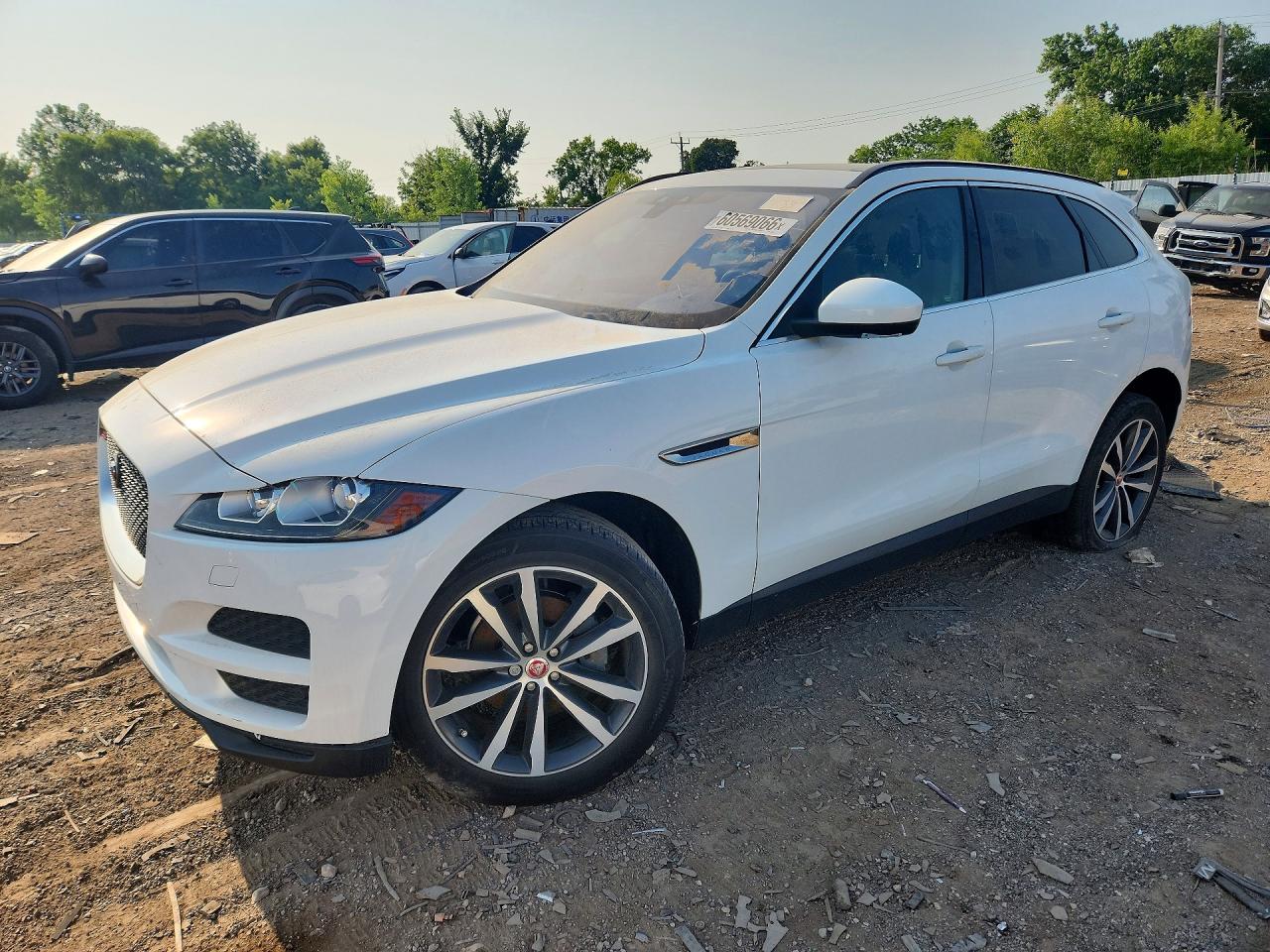 2018 Jaguar F-Pace 20d Prestige, VIN SADCK2FN8JA260815 — Minor dents and scratches