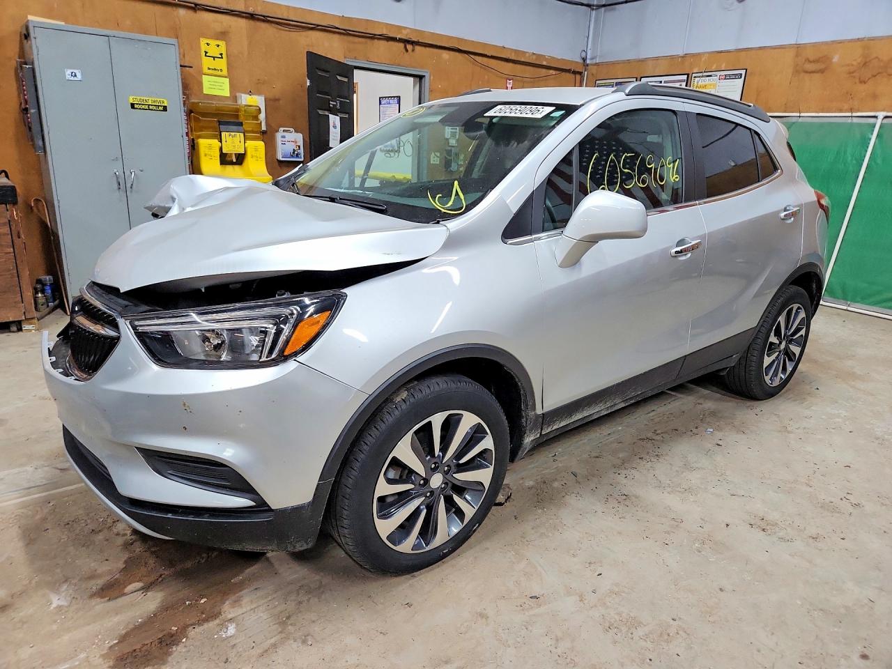 2022 Buick Encore Preferred, VIN KL4CJESM9NB538113 — Перед
