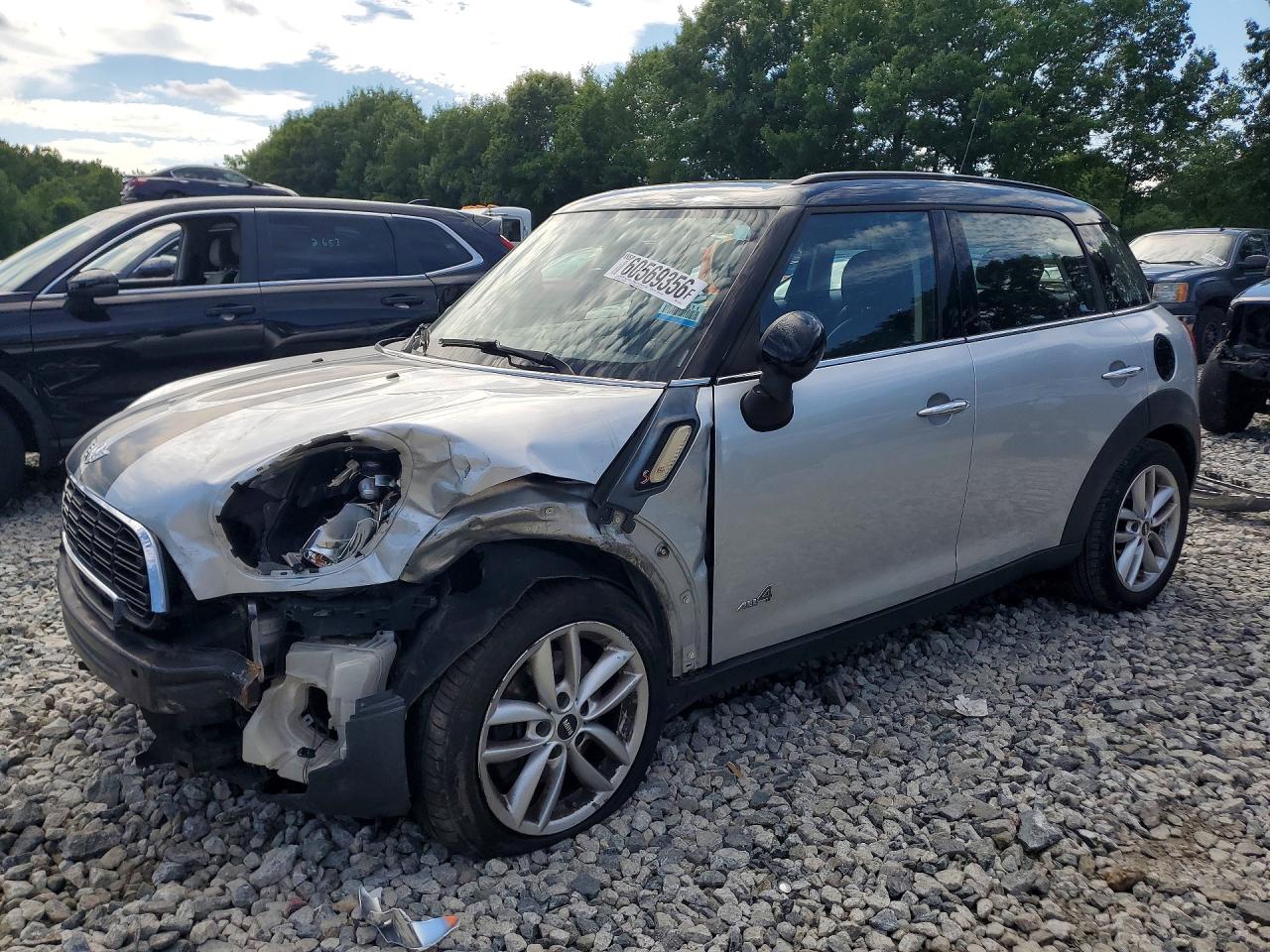 2014 MINI Countryman S, VIN WMWZC5C53EWP35558 — Front end