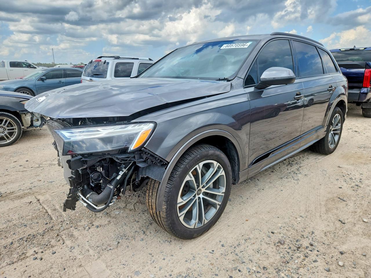 2025 Audi Q7 Premium Plus, VIN WA1LCBF72SD003203 — Front end