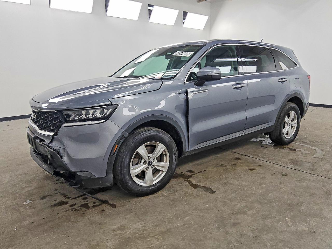 2022 Kia Sorento LX, VIN 5XYRGDLC7NG153380 — Front end
