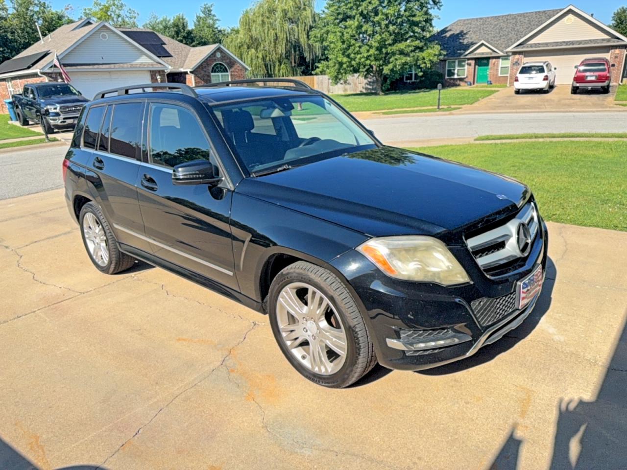 2014 Mercedes-Benz GLK 350, VIN WDCGG8JBXEG239931 — Normal wear