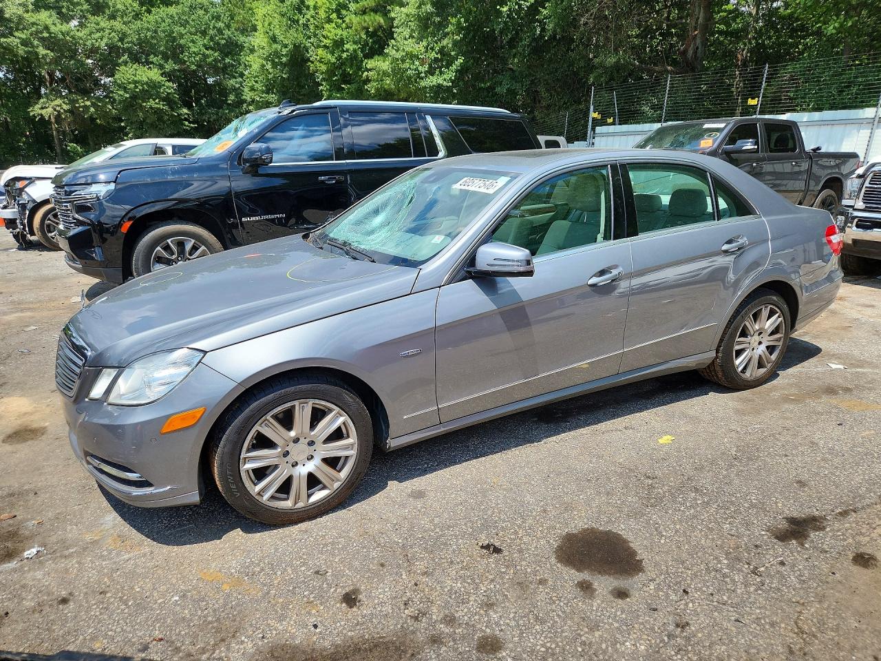 2012 Mercedes-Benz E 350 Luxury, VIN WDDHF5KB5CA534595 — Front end