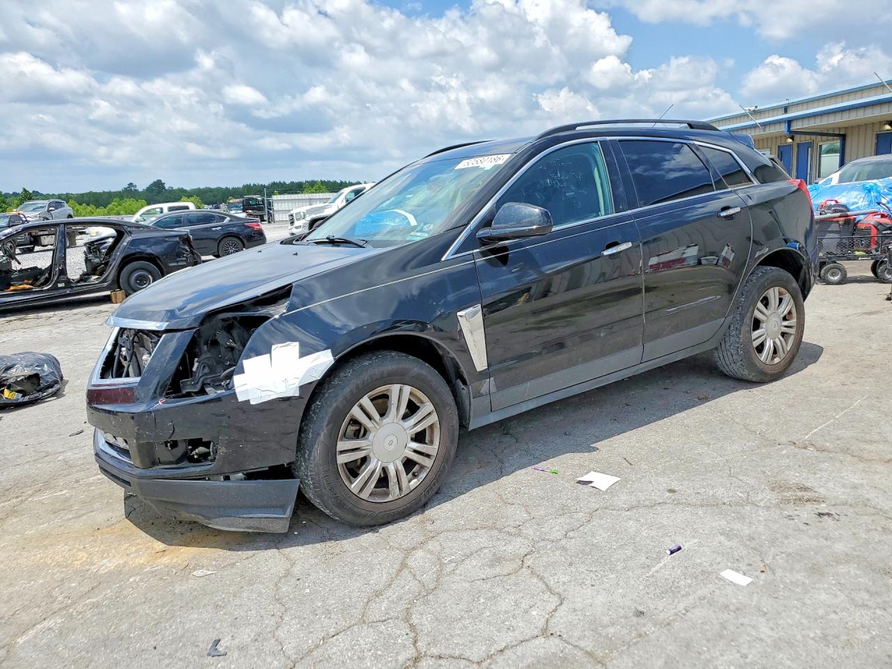 2015 Cadillac SRX, VIN 3GYFNAE30FS624574 — Перед