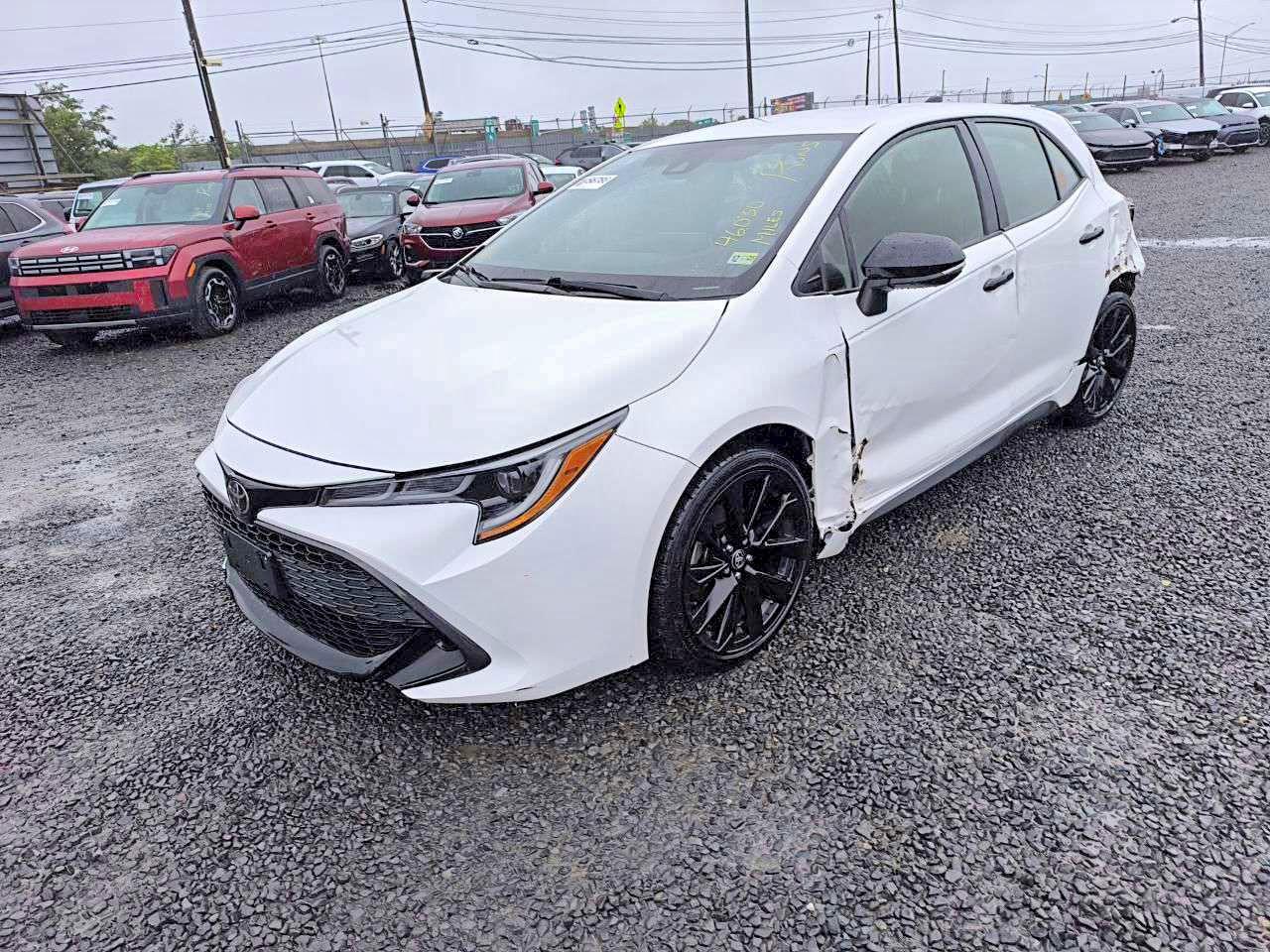 2022 Toyota Corolla SE, VIN JTND4MBE2N3151848 — Side