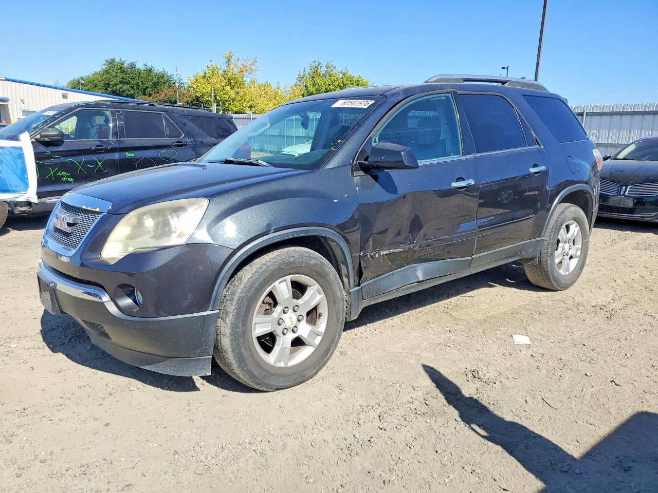 2007 GMC Acadia SLE, VIN 1GKER13757J101800 — Бок