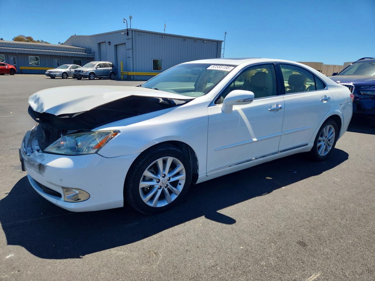 2012 Lexus ES 330, VIN JTHBK1EGXC2507140 — Front end