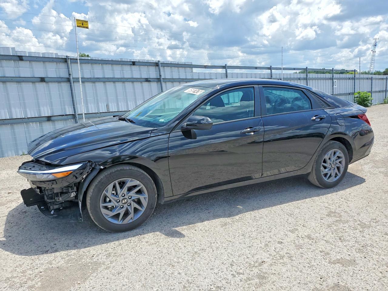 2026 Hyundai Elantra SEL Sport, VIN KMHLM4DG4TU180933 — Front end