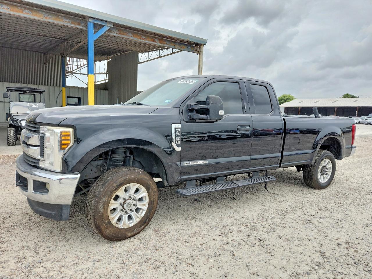 2018 Ford F-250 XLT, VIN 1FT7X2BT3JEC98660 — Бок