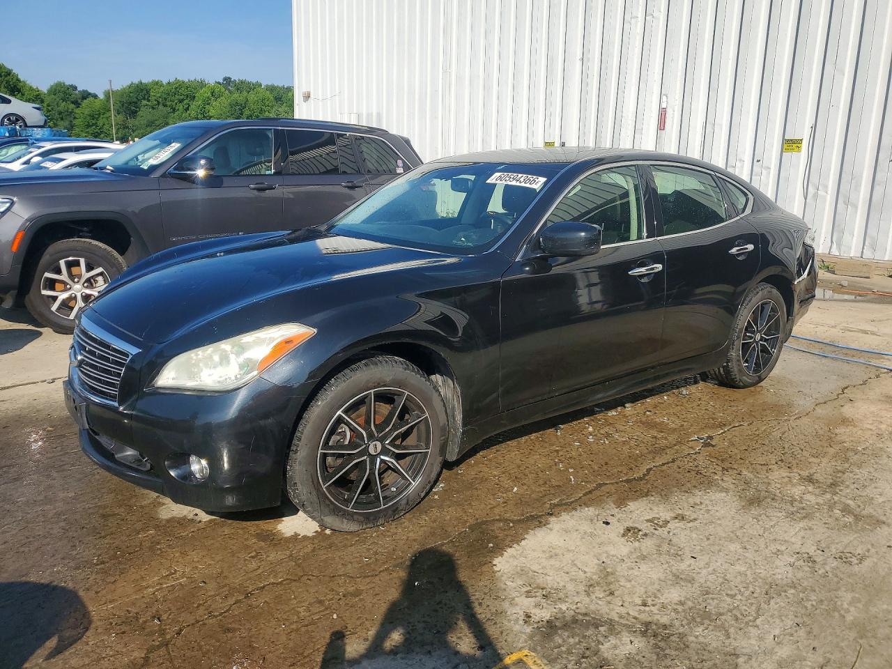 2012 Infiniti M, VIN JN1BY1AR3CM393397 — Rear end
