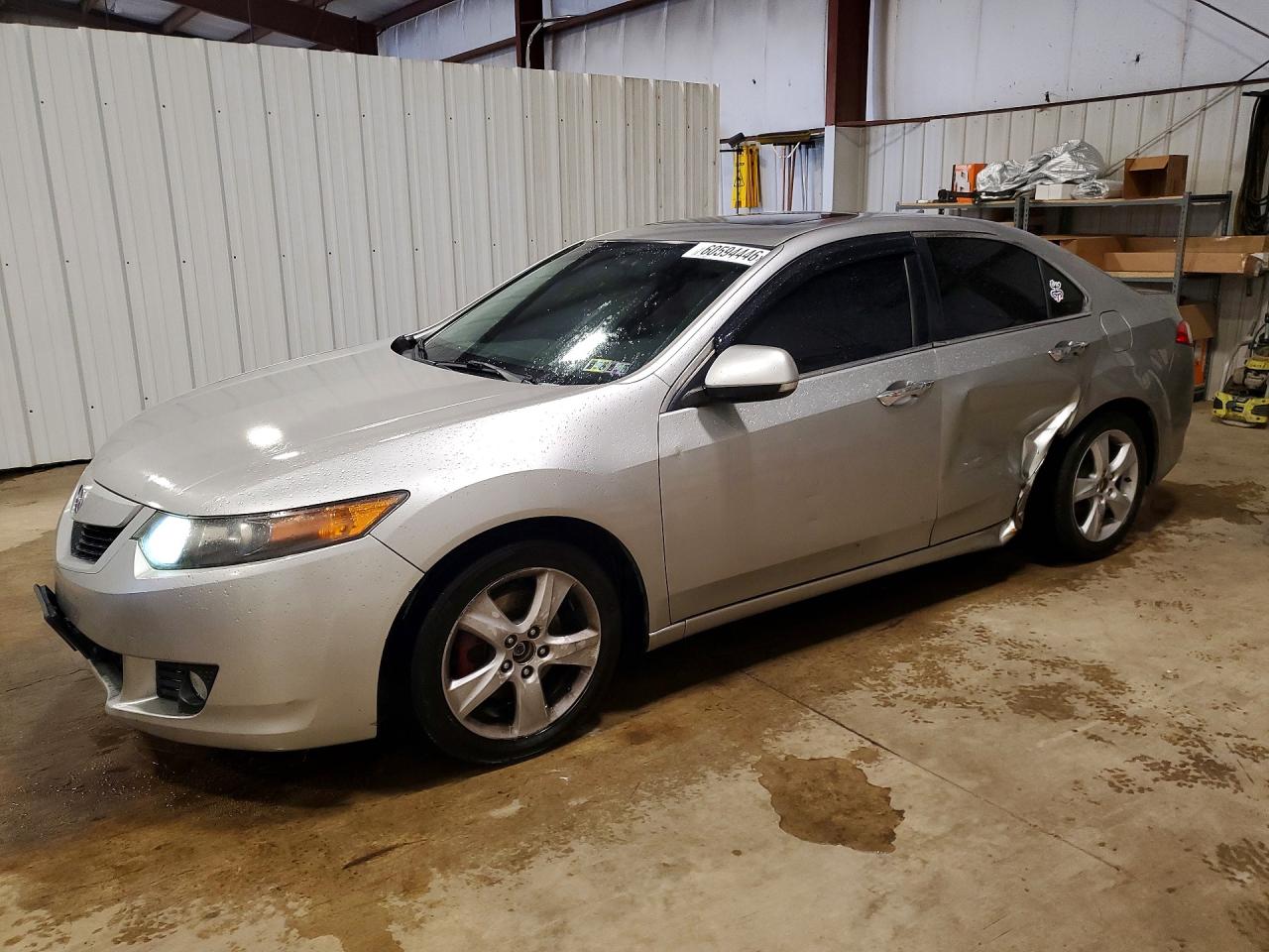 2010 Acura TSX, VIN JH4CU2F63AC017351 — Side