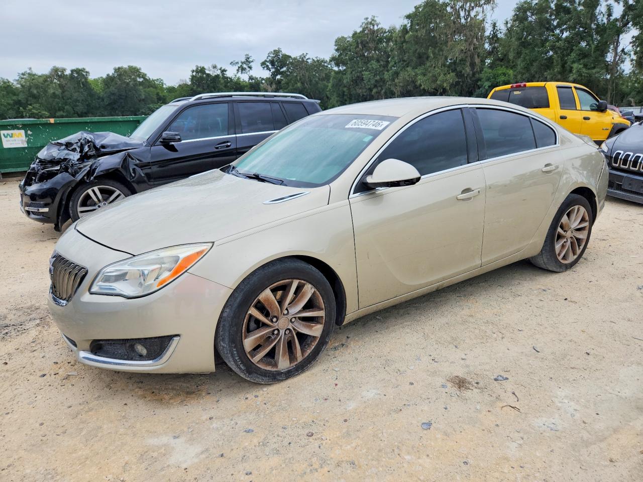 2015 Buick Regal, VIN 2G4GK5EX5F9136260 — Minor dents and scratches