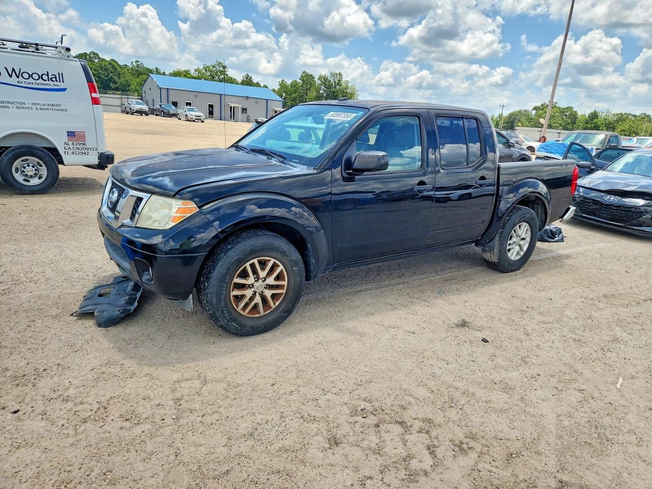 2015 Nissan Frontier SV, VIN 1N6AD0ER3FN754180 — Front end