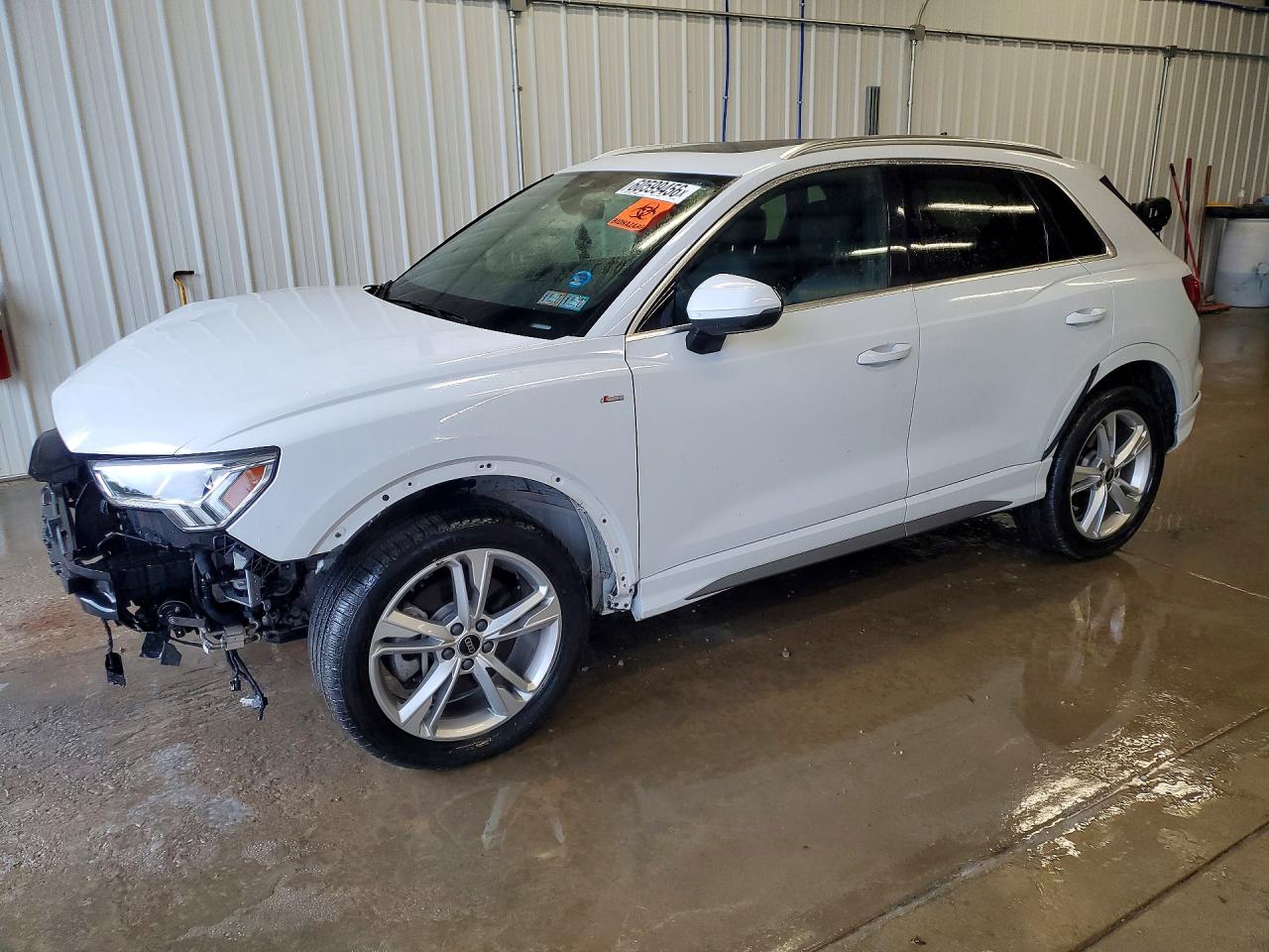 2024 Audi Q3 S line Premium Plus, VIN WA1EECF36R1047304 — Перед