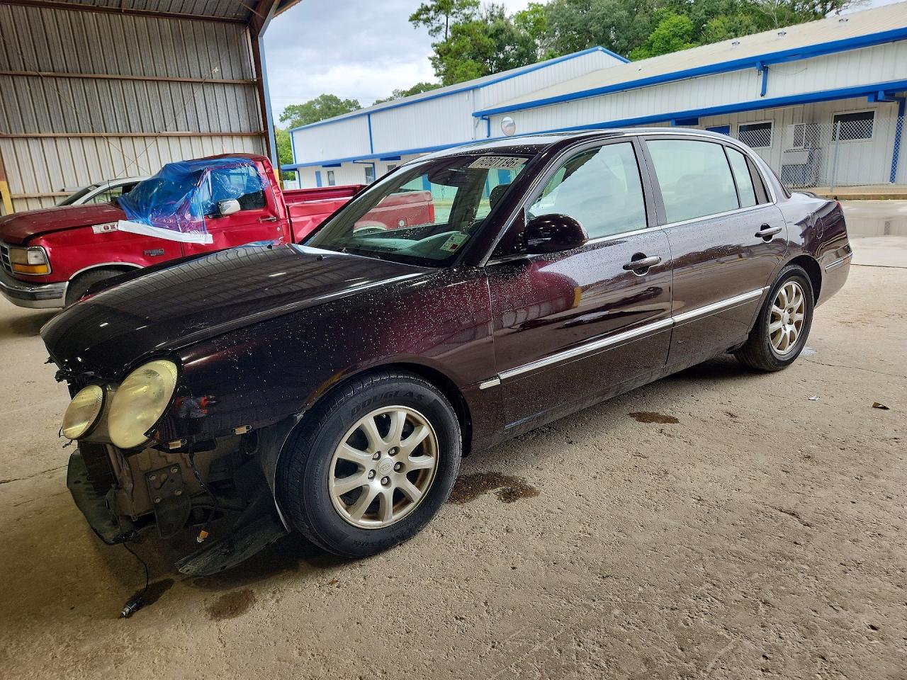 2008 Kia Amanti, VIN KNALD125385143570 — Front end