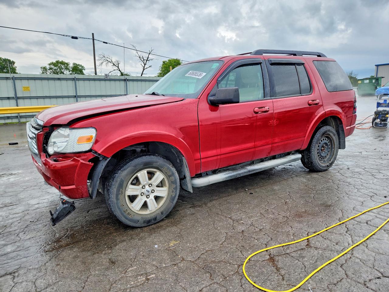 2010 Ford Explorer XLT, VIN 1FMEU7DE0AUA40559 — Перед