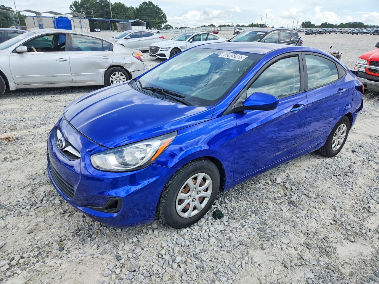 2013 Hyundai Accent GLS, VIN KMHCT4AE6DU309925 — Rear end