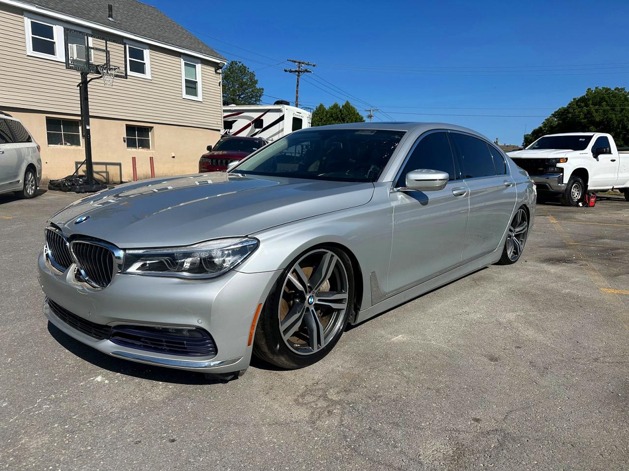 2016 BMW 7 Series 750i xDrive, VIN WBA7F2C52GG418042 — Minor dents and scratches