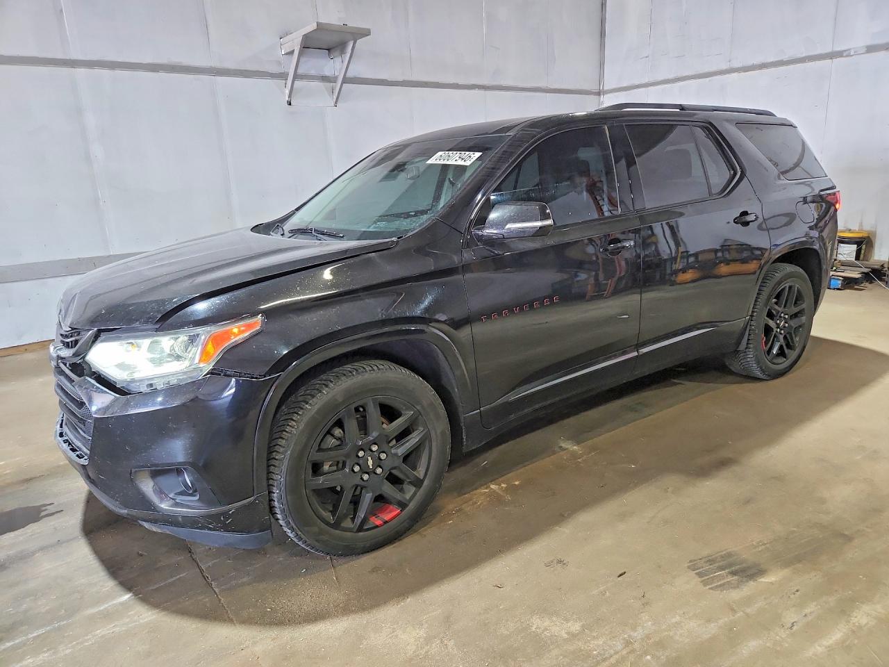 2018 Chevrolet Traverse Premier, VIN 1GNEVJKW4JJ228360 — Front end