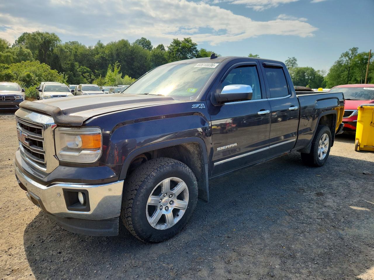 2014 GMC Sierra 1500 SLT, VIN 1GTV2VEC2EZ358851 — Minor dents and scratches