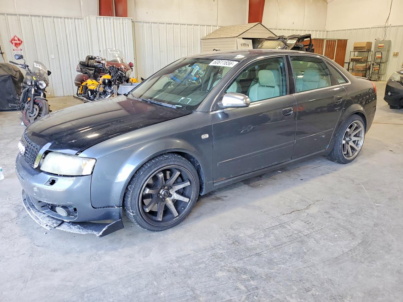 2005 Audi S4, VIN WAUPL68E75A074734 — Перед