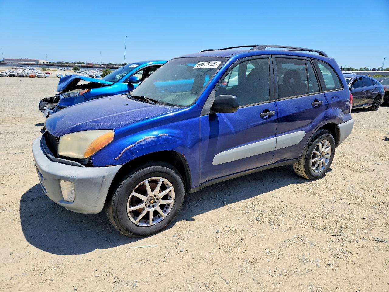2001 Toyota RAV4, VIN JTEGH20V510021485 — Front end
