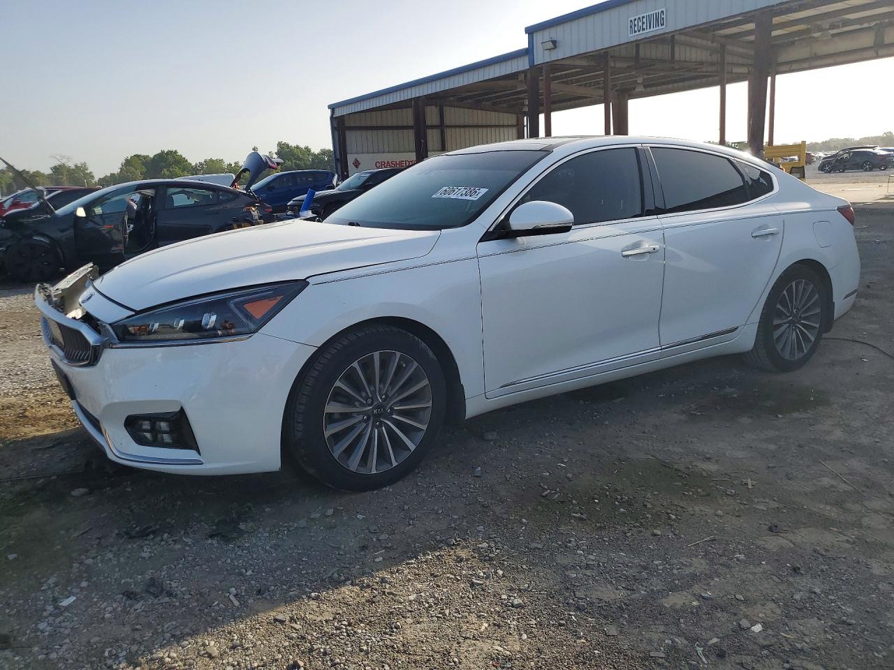 2017 Kia Cadenza Premium, VIN KNALC4J19H5072779 — Front end