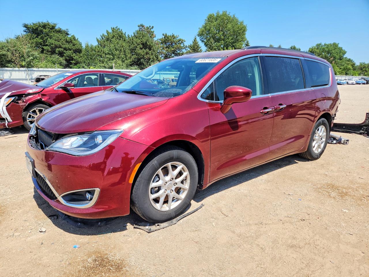 2020 Chrysler Pacifica Touring, VIN 2C4RC1FG0LR113157 — Rear end