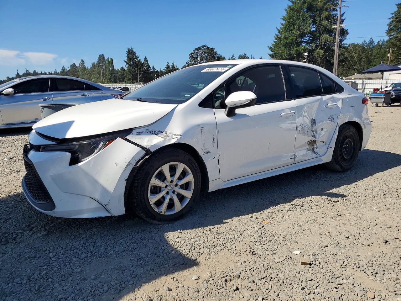 2021 Toyota Corolla LE, VIN 5YFEPMAE4MP218991 — Front end