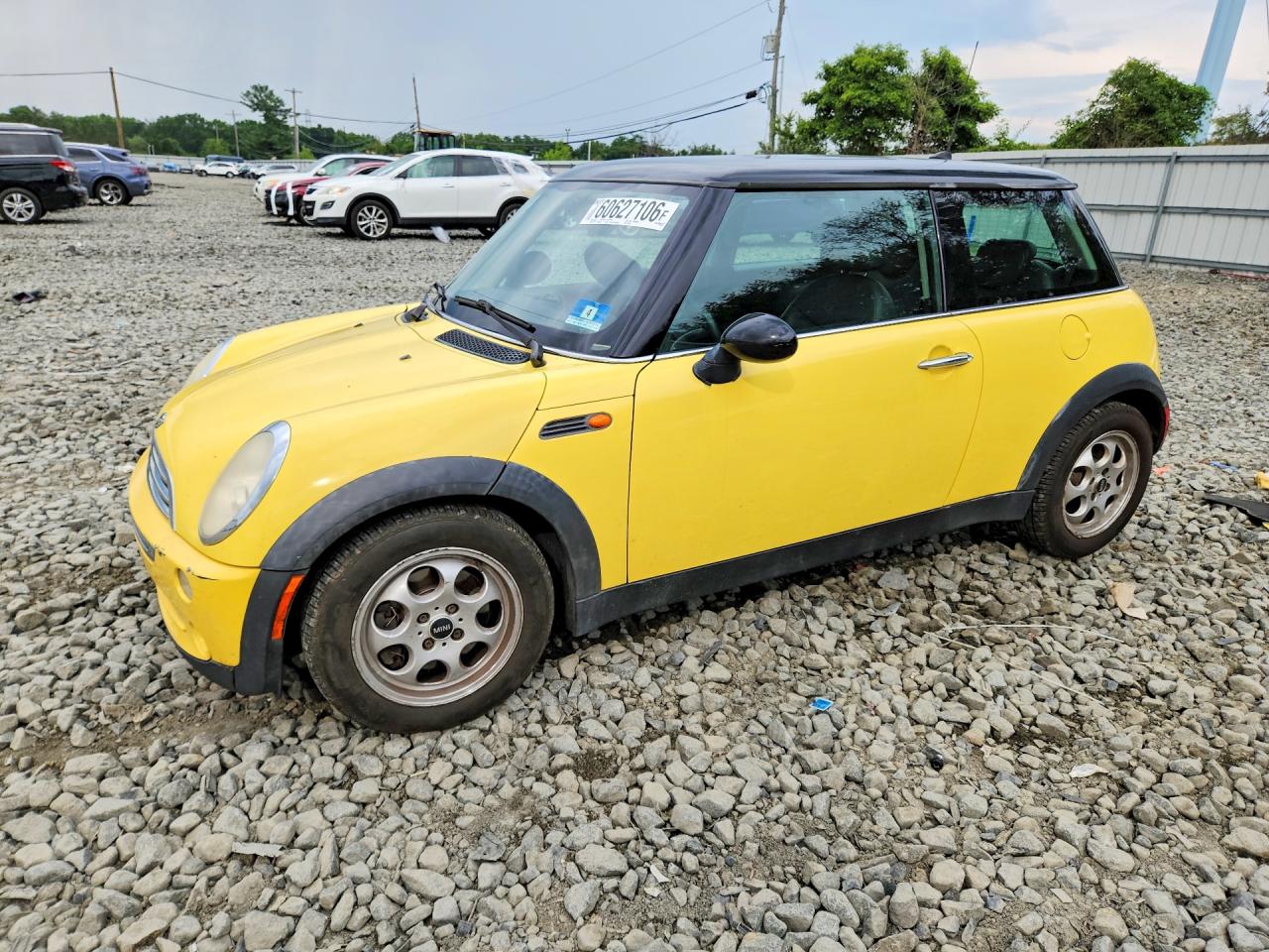 2005 MINI Hardtop, VIN WMWRC33555TJ72759 — Перед