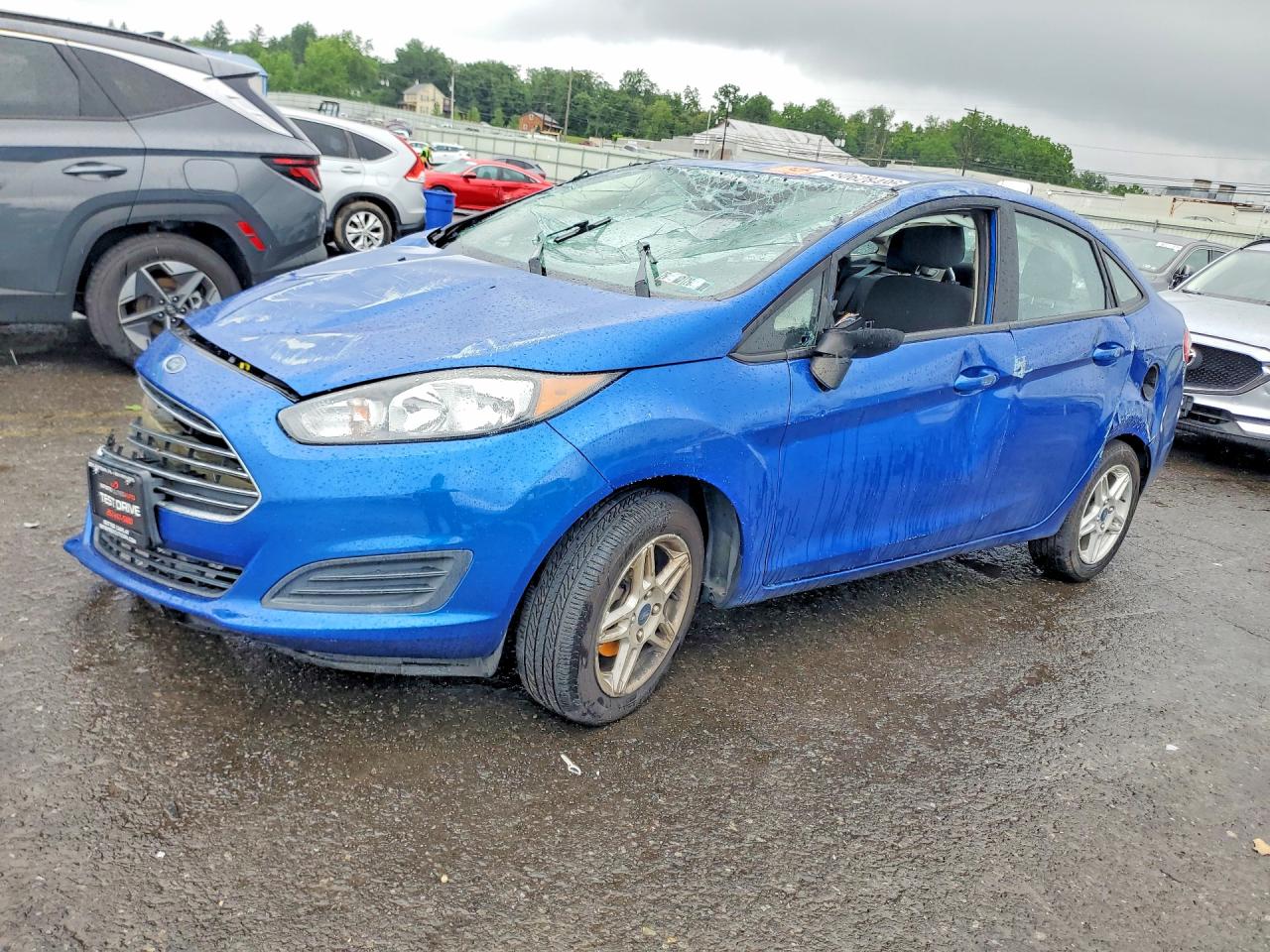 2019 Ford Fiesta SE, VIN 3FADP4BJXKM104303 — Front end