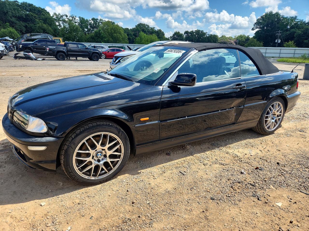 2002 BMW 3 Series 325Ci, VIN WBABS33432PG86466 — Бок