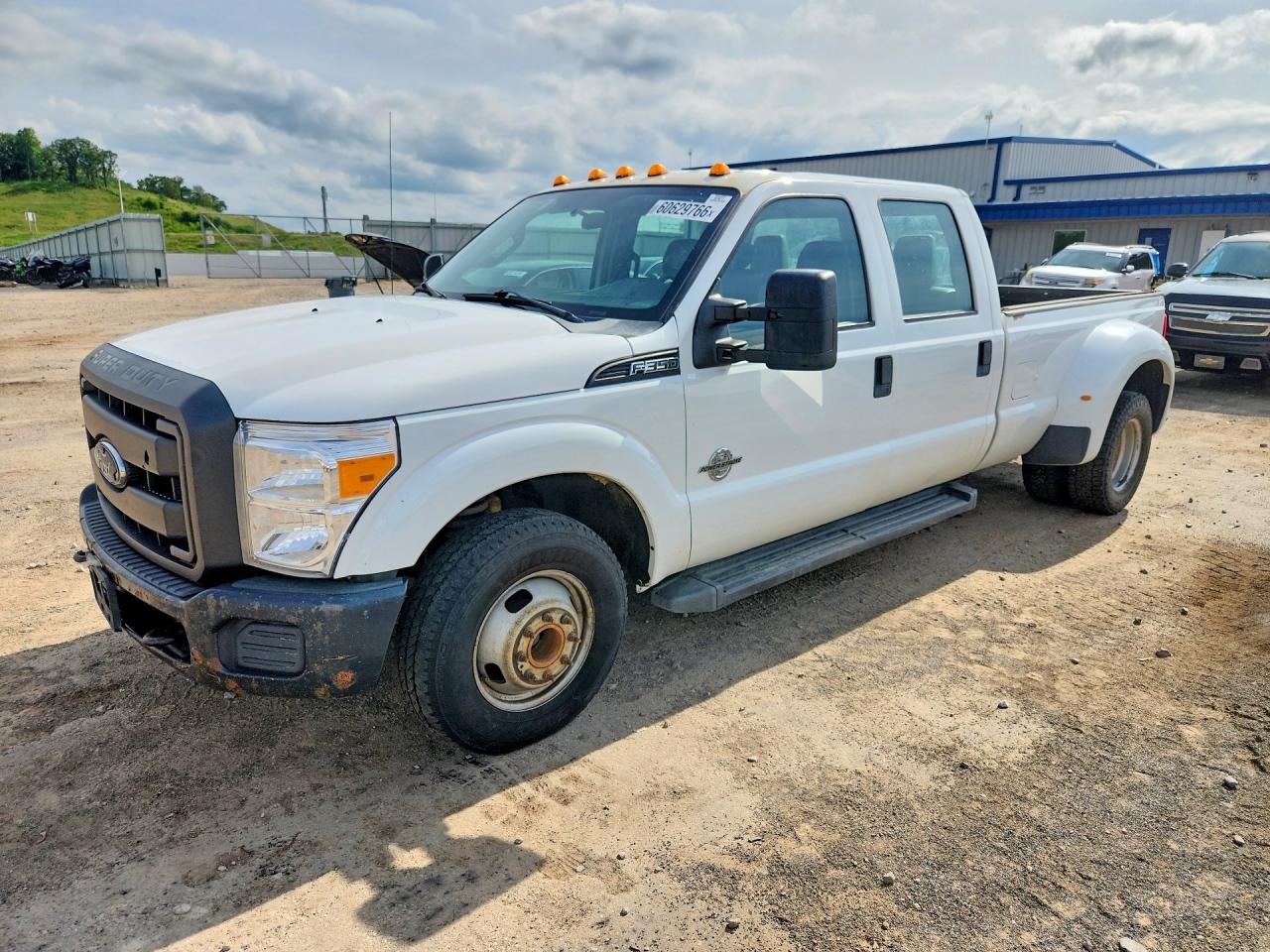 2015 Ford F-350 Lariat, VIN 1FT8W3CT0FEC37382 — Rear end