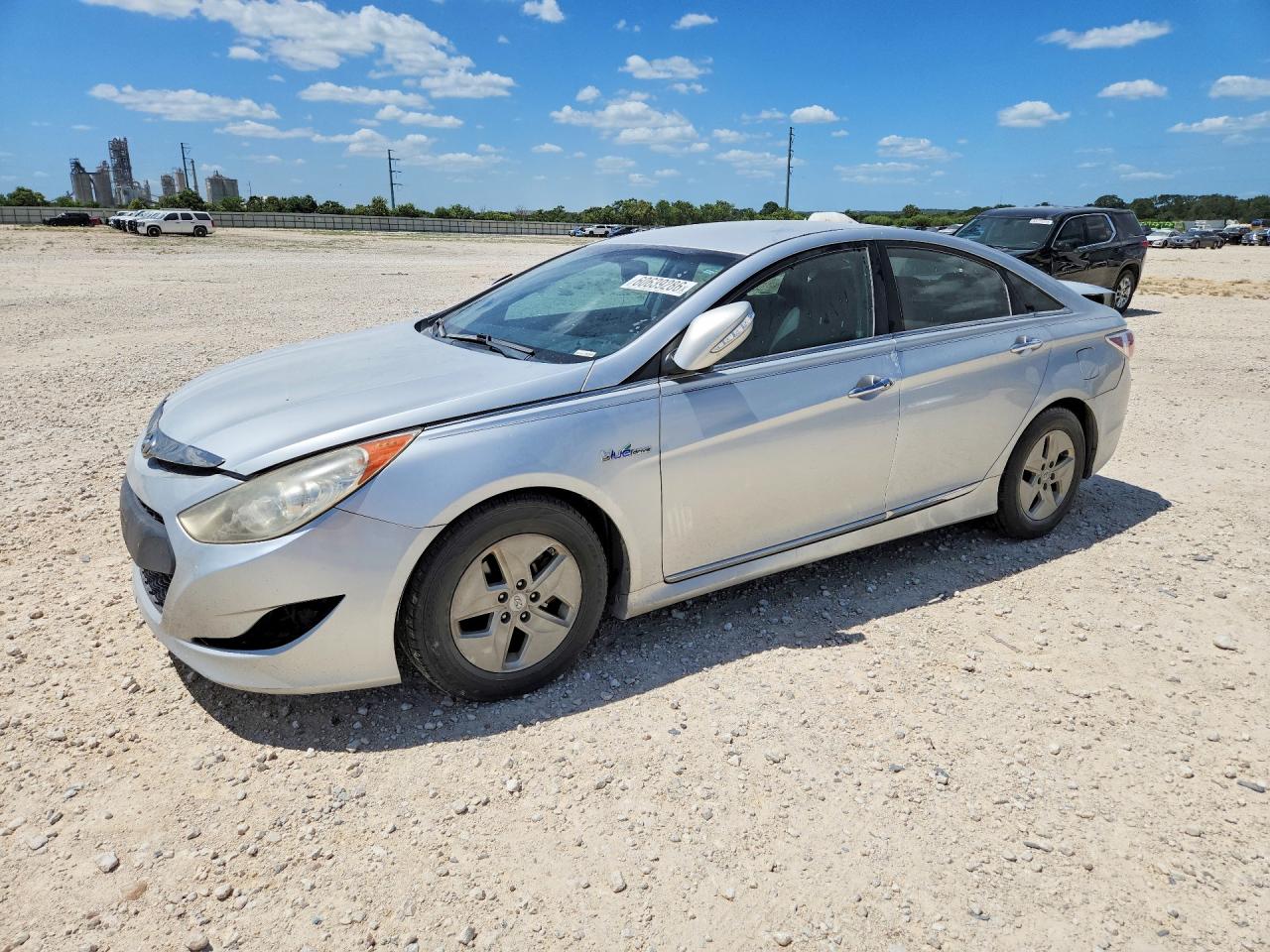 2012 Hyundai Sonata Hybrid, VIN KMHEC4A48CA059927 — Rear end