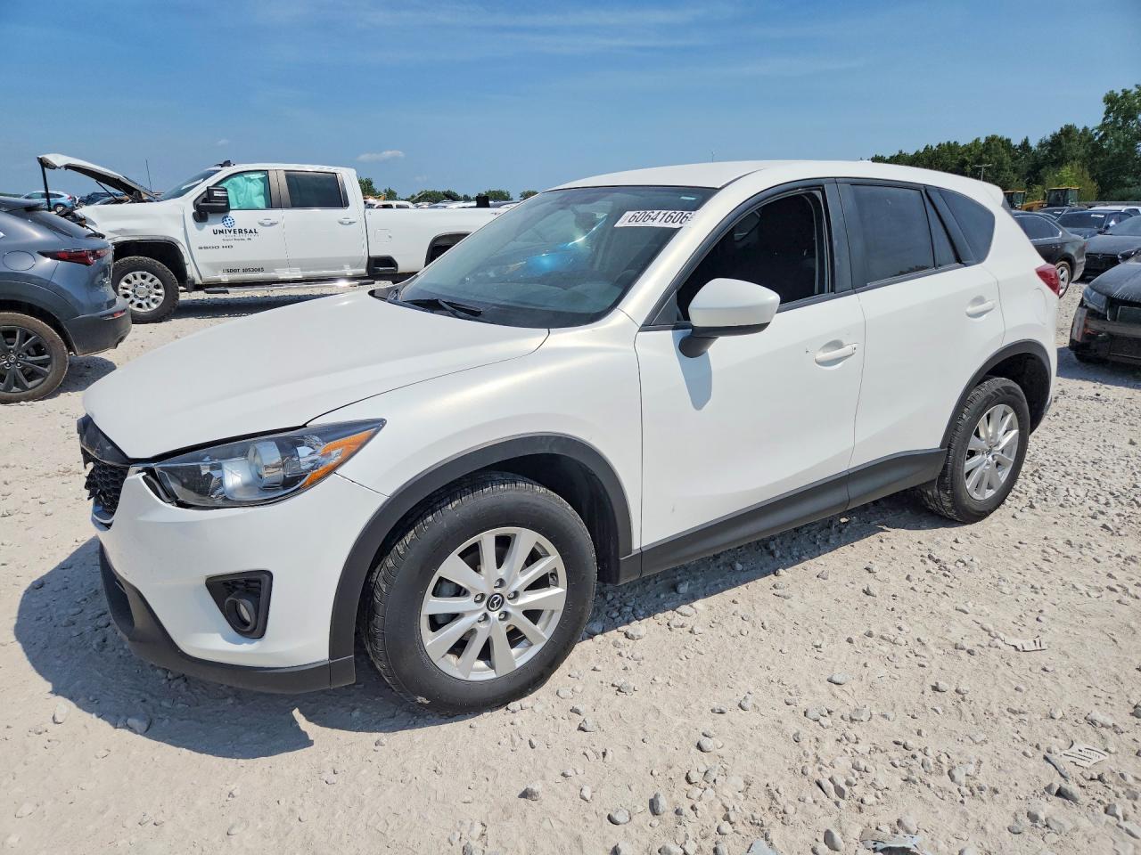 2013 Mazda CX-5 Touring, VIN JM3KE2CE7D0143702 — Перед