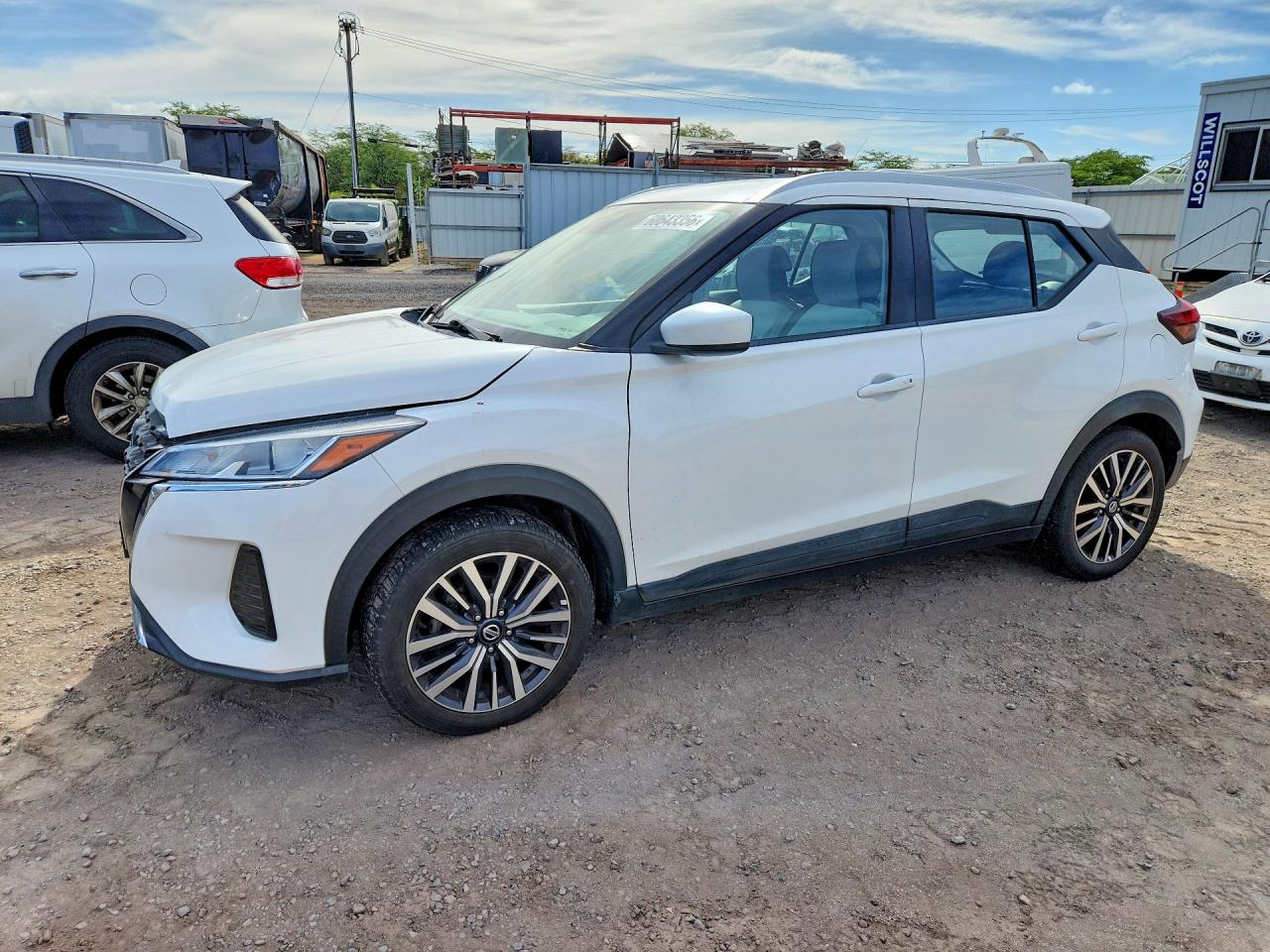 2021 Nissan Kicks SV, VIN 3N1CP5CV0ML486429 — Front end